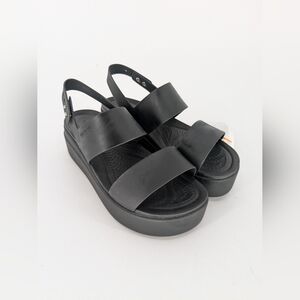 NWT Crocs LiteRide Brooklyn Low Wedge Platform Black Women’s Size 6 Lightweight